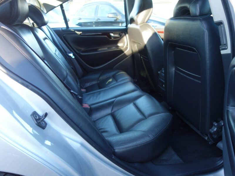 Volvo S60 Volvo s60 2002 2.5 benzyna 140km automat skóry zadbane I (2000-2010)