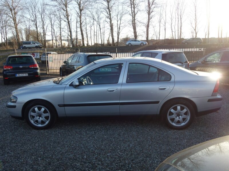 Volvo S60 Volvo s60 2002 2.5 benzyna 140km automat skóry zadbane I (2000-2010)