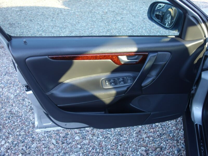 Volvo S60 Volvo s60 2002 2.5 benzyna 140km automat skóry zadbane I (2000-2010)