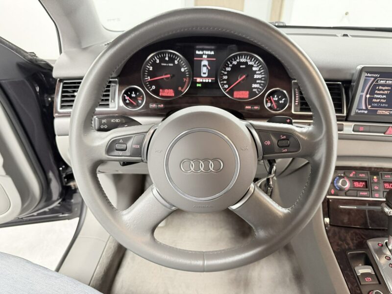 Audi A8 4.2 V8 MPI QUATTRO 334KM*Xenon*BOSE*KEYLESSGO na Odcisk*Solar Dach* D3 (2002-2010)