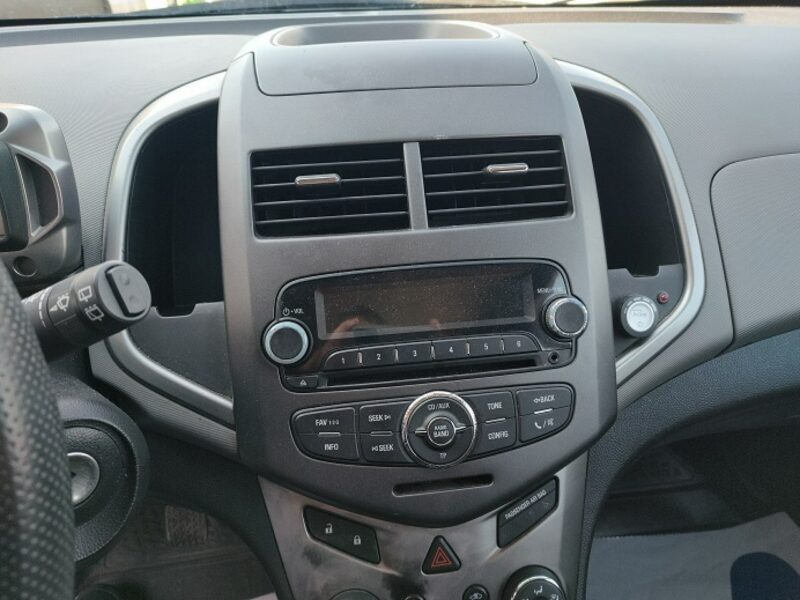 Chevrolet Aveo 1,4* Super stan* Mały przebieg T30) (2011-)