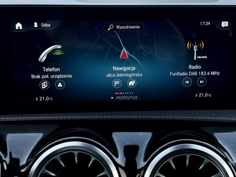 Mercedes CLA 200 Luxury,Bogata wersja,Gwarancja II (2019-)