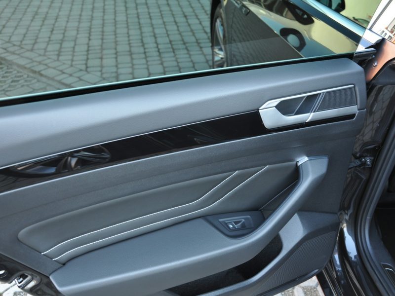 Volkswagen Arteon 2.0TSI 190KM DSG R-line El Klapa Nawigacja Hak Gwar. Fabryczna FV23