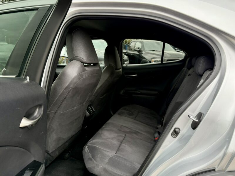 Lexus UX 250h,Hybryda,4x4,Gwarancja