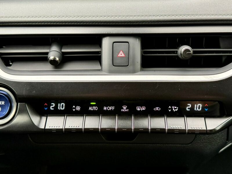 Lexus UX 250h,Hybryda,4x4,Gwarancja