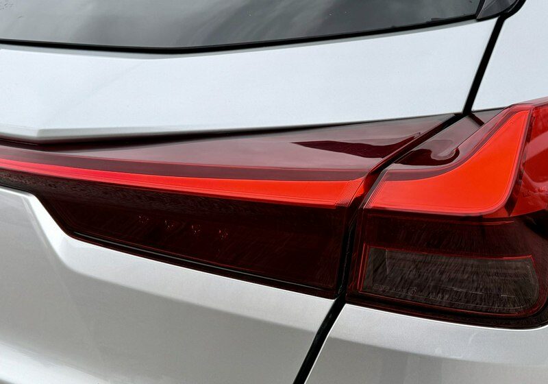 Lexus UX 250h,Hybryda,4x4,Gwarancja