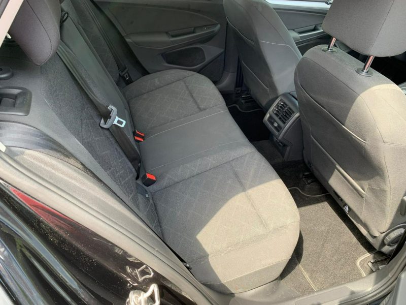 Volkswagen Golf 2.0TDI 150 Automat KeyLess Radar Navi CarPlay VIII (2020-)