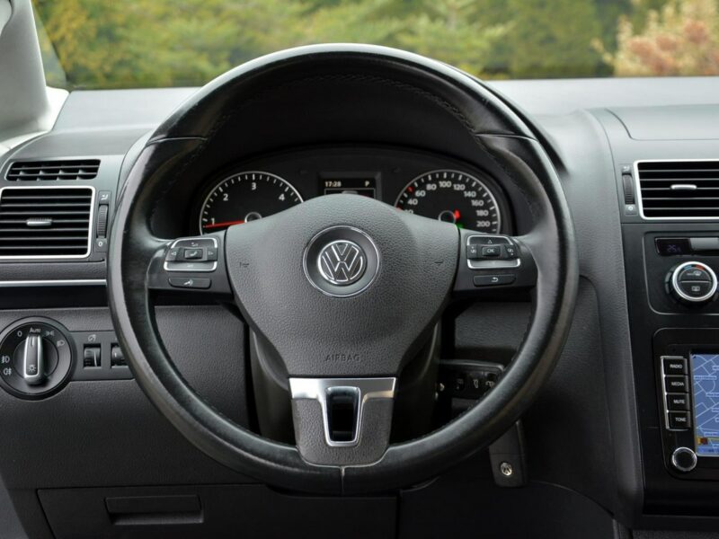 Volkswagen Touran 2.0 TDI 140KM DSG Navi Kamera 2xParktronik Park Assist* Właśc. II (2010-2015)
