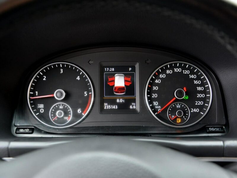 Volkswagen Touran 2.0 TDI 140KM DSG Navi Kamera 2xParktronik Park Assist* Właśc. II (2010-2015)