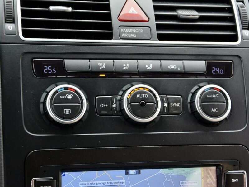 Volkswagen Touran 2.0 TDI 140KM DSG Navi Kamera 2xParktronik Park Assist* Właśc. II (2010-2015)