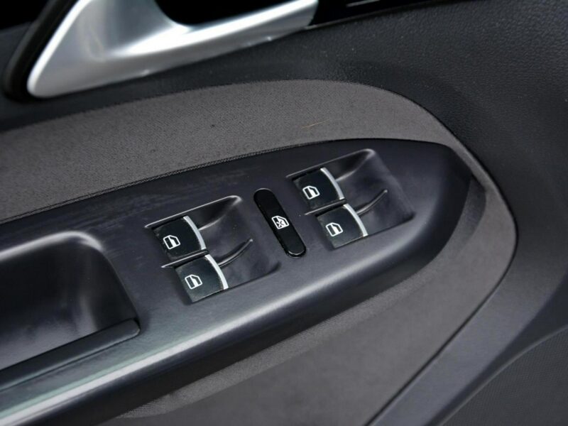 Volkswagen Touran 2.0 TDI 140KM DSG Navi Kamera 2xParktronik Park Assist* Właśc. II (2010-2015)