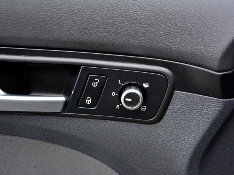 Volkswagen Touran 2.0 TDI 140KM DSG Navi Kamera 2xParktronik Park Assist* Właśc. II (2010-2015)