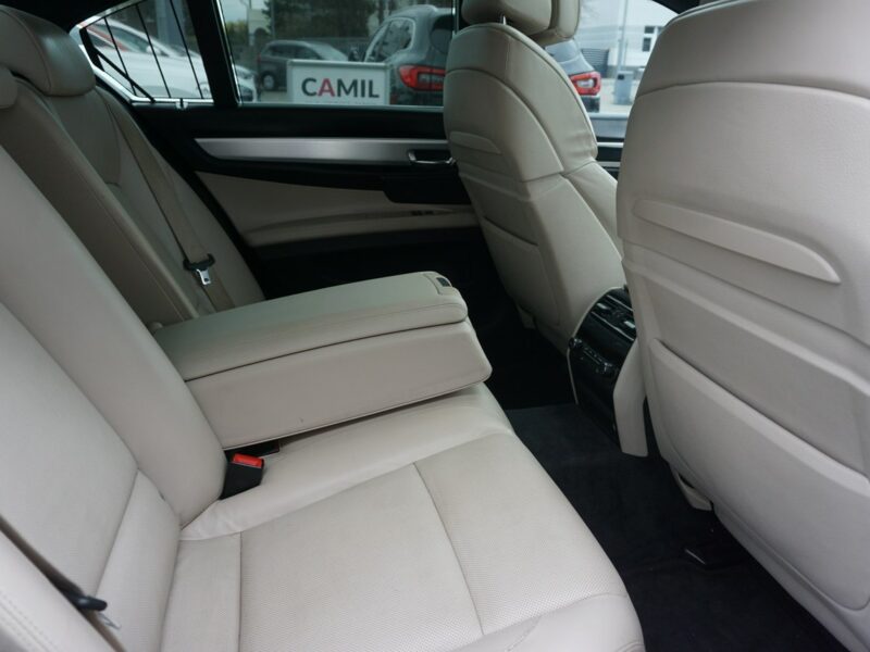 BMW 730 w bogatej wersji wyposażenia i z roczną gwarancją w cenie, F01 (2008-)