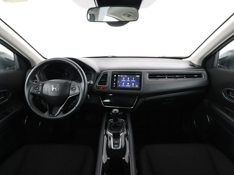Honda HR-V navi klima auto grzane fotele II (2015-2021)