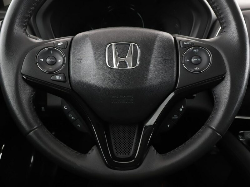 Honda HR-V navi klima auto grzane fotele II (2015-2021)