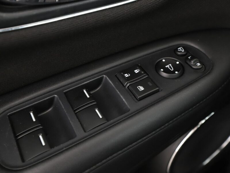 Honda HR-V navi klima auto grzane fotele II (2015-2021)