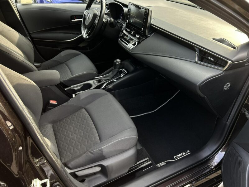Toyota Corolla 2.0 hybrid 184KM COMFORT TECH, salon Polska, gwarancja, FV23% Seria E16 (2012-)