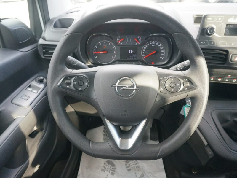 Opel Combo 1.5 CDTI/131 KM Cargo XL 2,4t Essential Salon PL Fvat 23% PO9SM29 E (2018-)