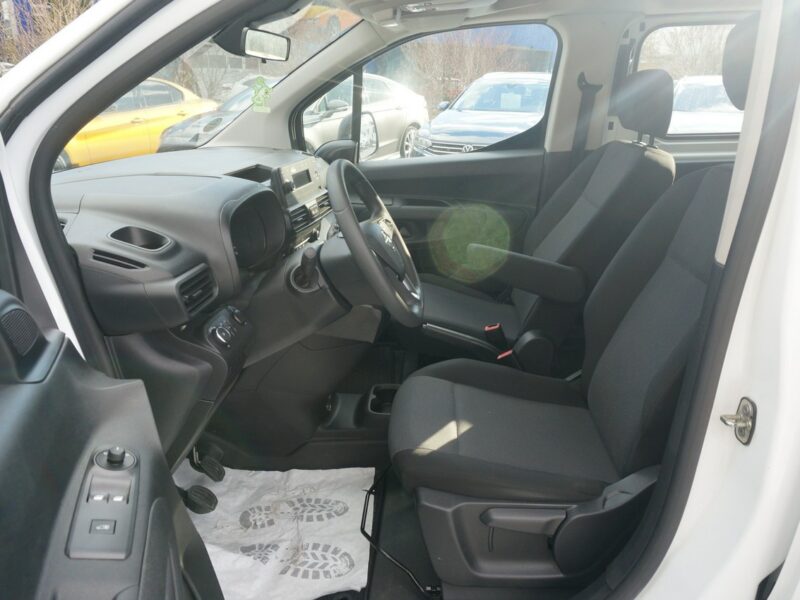 Opel Combo 1.5 CDTI/131 KM Cargo XL 2,4t Essential Salon PL Fvat 23% PO9SM29 E (2018-)
