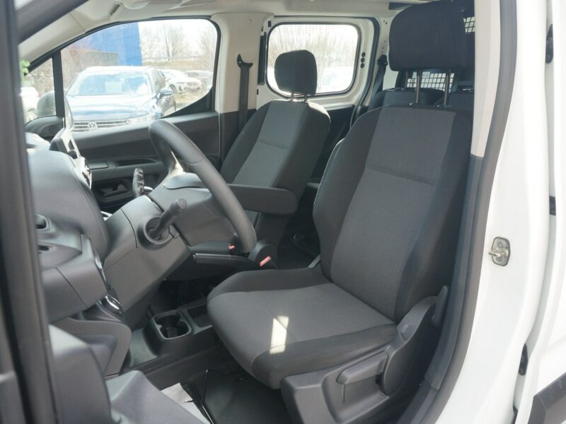 Opel Combo 1.5 CDTI/131 KM Cargo XL 2,4t Essential Salon PL Fvat 23% PO9SM29 E (2018-)