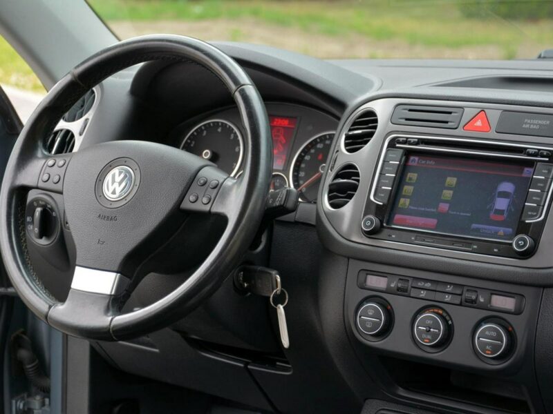 Volkswagen Tiguan DSG 4-Motion bi-xenon Panorama Skóry Navi Kamera ALU 18 ASO VW I (2007-2016)