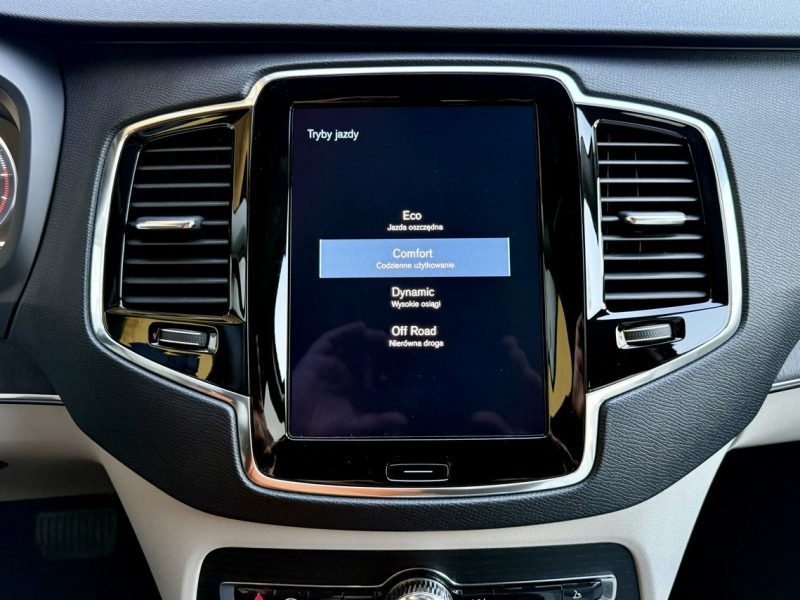 Volvo XC 90 4x4,235KM,7-osobowy,Gwarancja II (2014-)