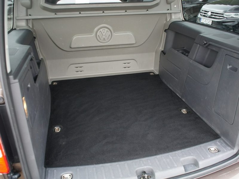 Volkswagen Caddy 1.6 TDI 5os. MAXI Niski przebieg Hak III (2004-)