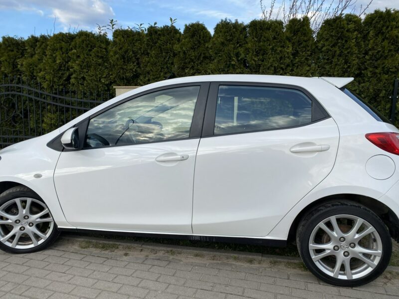 Mazda 2 Klimatyzacja sprawna/Rozrząd łańcuszek/ESP/Zadbany/Import II (2007-2014)
