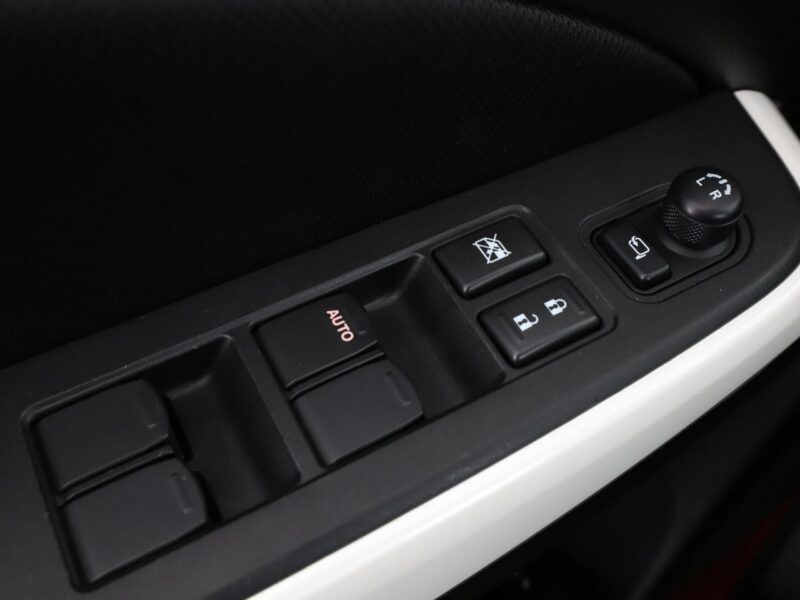Suzuki Swift comfort start-stop VI (2017-)