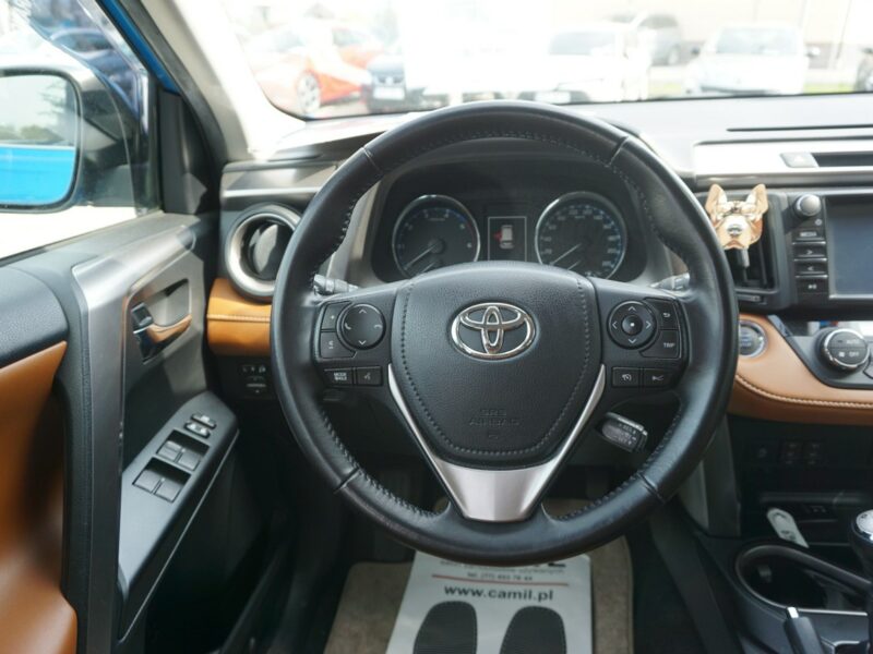 Toyota RAV-4 zarejestrowany , ubezpieczony IV (2012-)