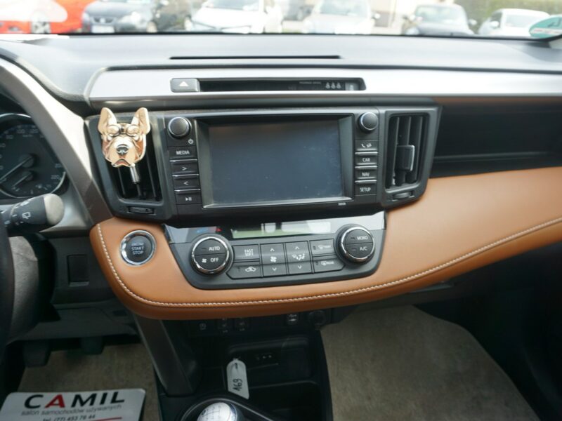Toyota RAV-4 zarejestrowany , ubezpieczony IV (2012-)