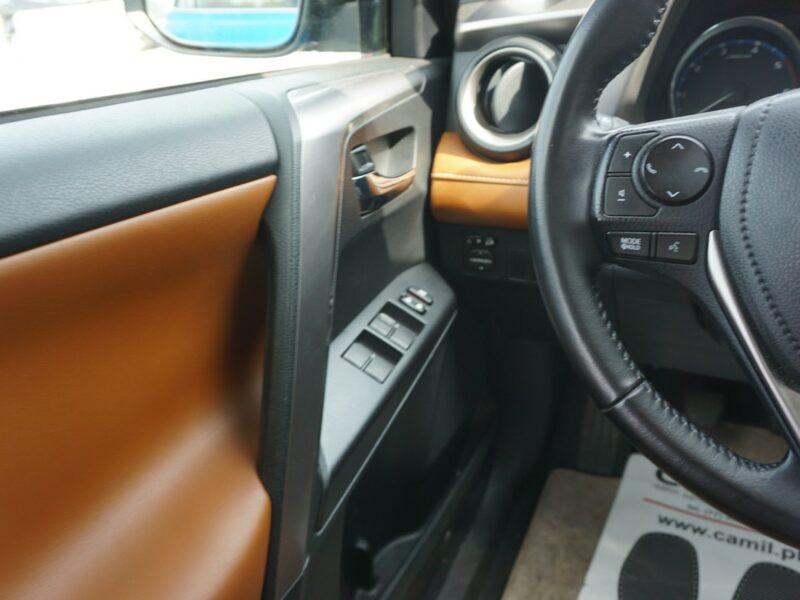 Toyota RAV-4 zarejestrowany , ubezpieczony IV (2012-)