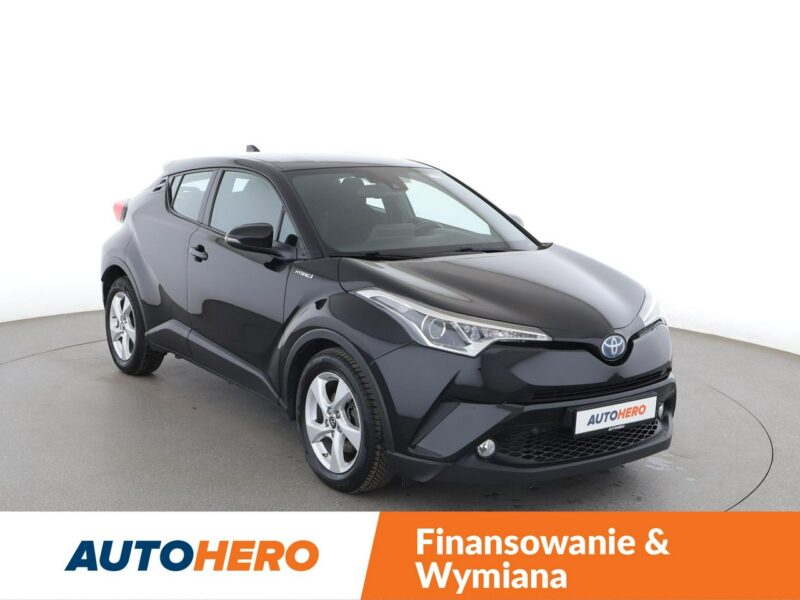 Toyota C-HR navi kamera Bluetooth klima-auto ACC
