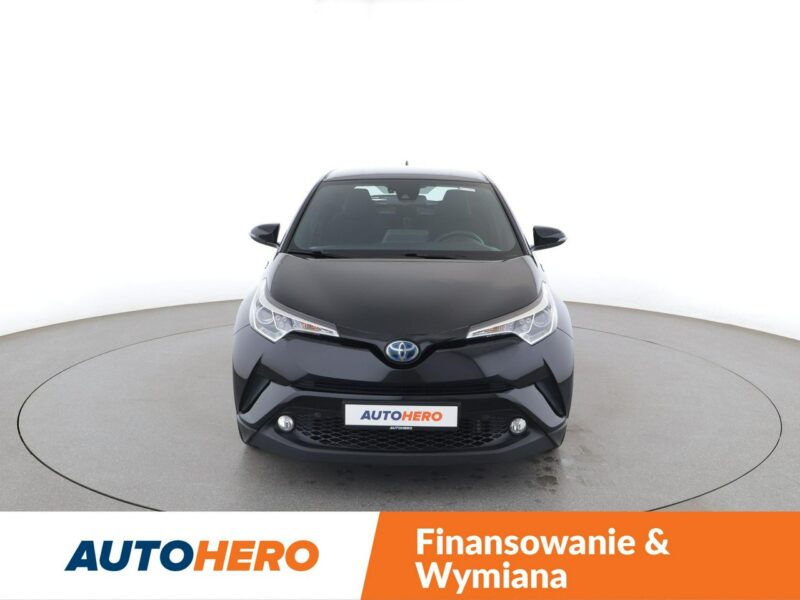 Toyota C-HR navi kamera Bluetooth klima-auto ACC