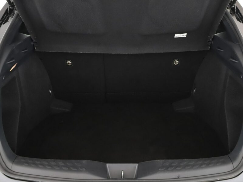 Toyota C-HR navi kamera Bluetooth klima-auto ACC