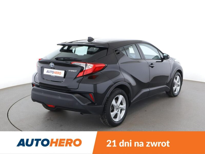 Toyota C-HR navi kamera Bluetooth klima-auto ACC