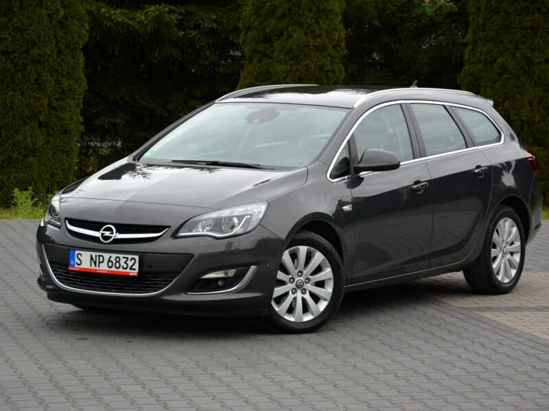 Opel Astra LIFT Innovation Colour Radar ACC bi-Xenon Ledy Navi Skóry 2xParktr. J (2009-2019)