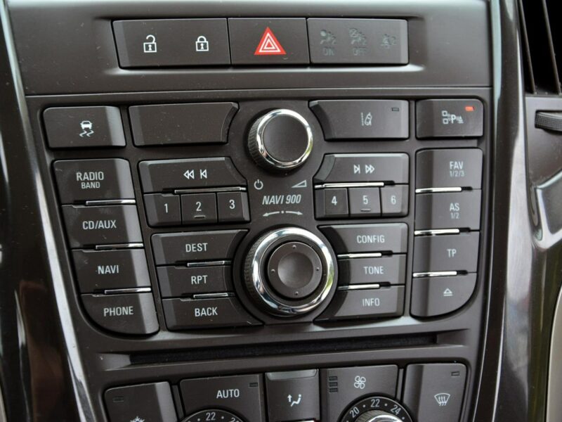 Opel Astra LIFT Innovation Colour Radar ACC bi-Xenon Ledy Navi Skóry 2xParktr. J (2009-2019)