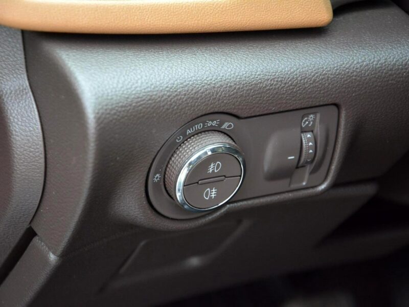 Opel Astra LIFT Innovation Colour Radar ACC bi-Xenon Ledy Navi Skóry 2xParktr. J (2009-2019)