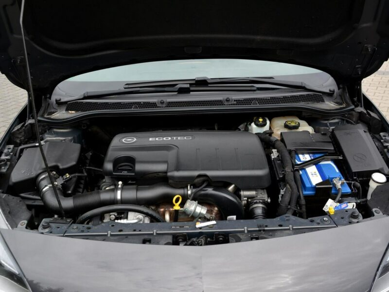Opel Astra LIFT Innovation Colour Radar ACC bi-Xenon Ledy Navi Skóry 2xParktr. J (2009-2019)