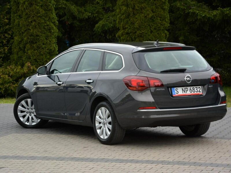 Opel Astra LIFT Innovation Colour Radar ACC bi-Xenon Ledy Navi Skóry 2xParktr. J (2009-2019)