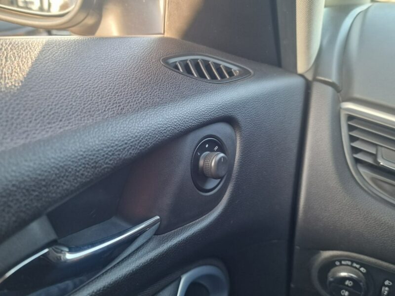 Opel Zafira 2.0 CDTI 165 KM, Grzene Fotele i Kierownica, Bluetooth, Automat, Klima C (2011-)