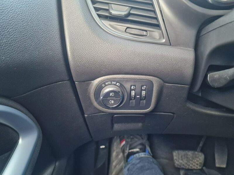 Opel Zafira 2.0 CDTI 165 KM, Grzene Fotele i Kierownica, Bluetooth, Automat, Klima C (2011-)