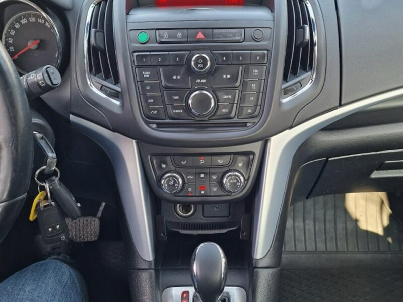 Opel Zafira 2.0 CDTI 165 KM, Grzene Fotele i Kierownica, Bluetooth, Automat, Klima C (2011-)