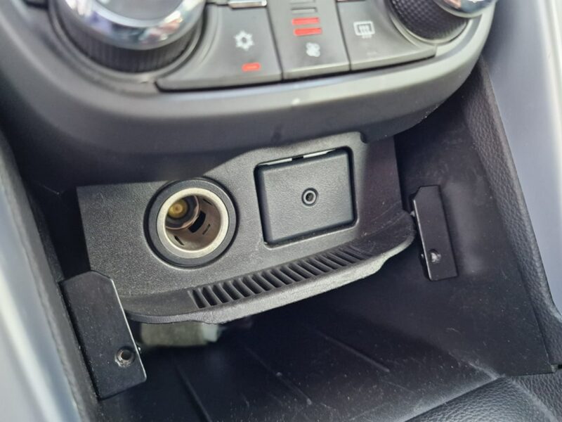 Opel Zafira 2.0 CDTI 165 KM, Grzene Fotele i Kierownica, Bluetooth, Automat, Klima C (2011-)