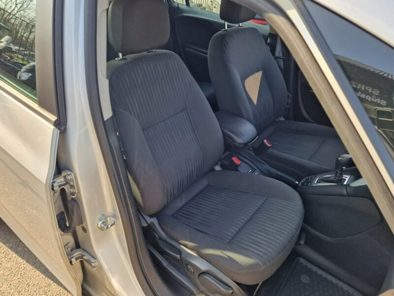 Opel Zafira 2.0 CDTI 165 KM, Grzene Fotele i Kierownica, Bluetooth, Automat, Klima C (2011-)