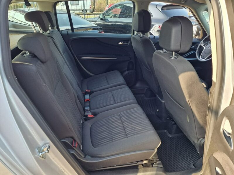 Opel Zafira 2.0 CDTI 165 KM, Grzene Fotele i Kierownica, Bluetooth, Automat, Klima C (2011-)