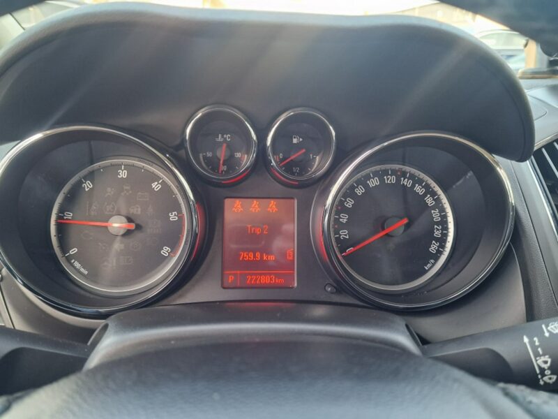 Opel Zafira 2.0 CDTI 165 KM, Grzene Fotele i Kierownica, Bluetooth, Automat, Klima C (2011-)