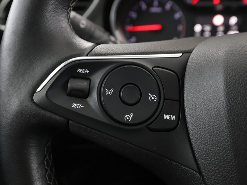 Opel Grandland X 1.2T Automat Innovation Klimatronik Tempomat Nawigacja Kamera El.Klapa