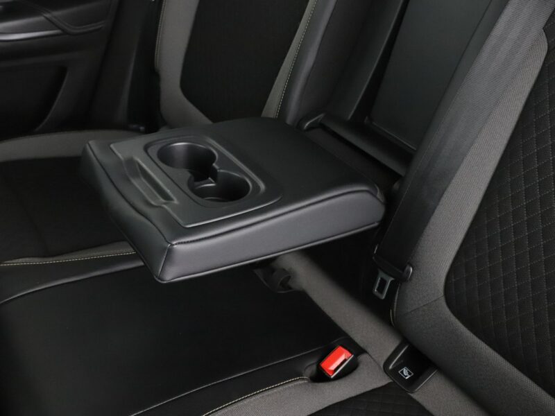 Opel Grandland X 1.2T Automat Innovation Klimatronik Tempomat Nawigacja Kamera El.Klapa